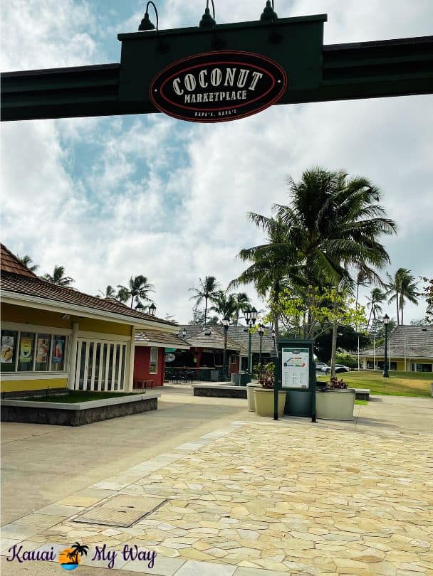 best shopping on Kauai: Coconut Marketplace in Kapaa