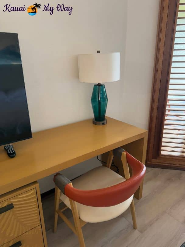 Desk at the Sheraton Kauai Coconut Beach Resort