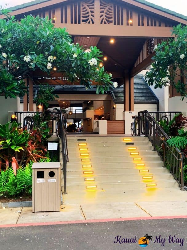 Entrance of the Sheraton Kauai Coconut Beach Resort