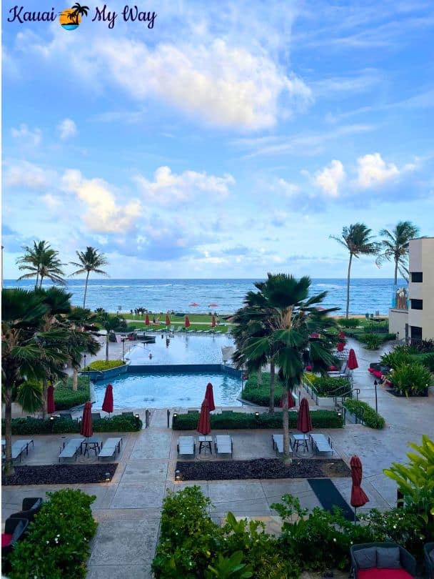 Pool with ocean view at the Sheraton Kauai Coconut Beach Resort in Kapa'a